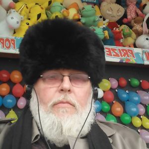 Meet your Posher, Christopher